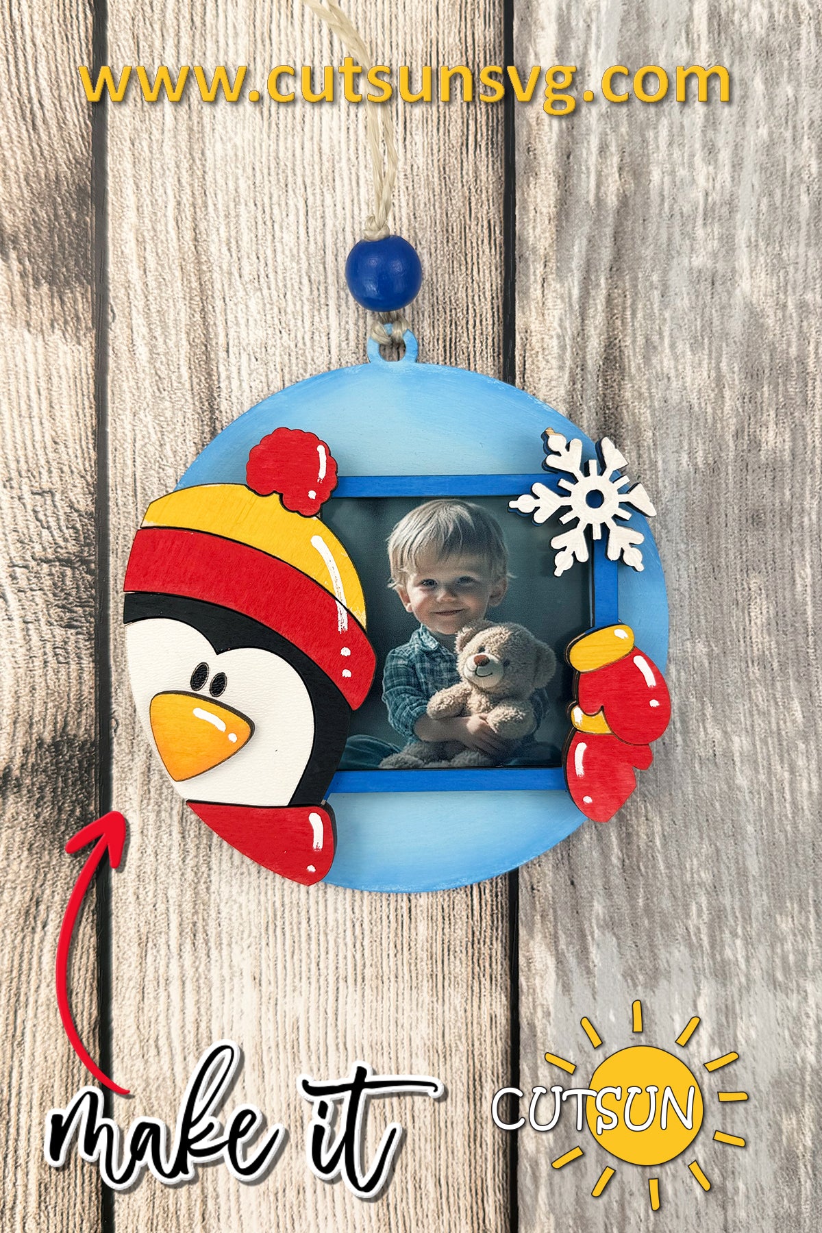 Penguin Photo Frame Christmas Ornament SVG for Laser Cutters