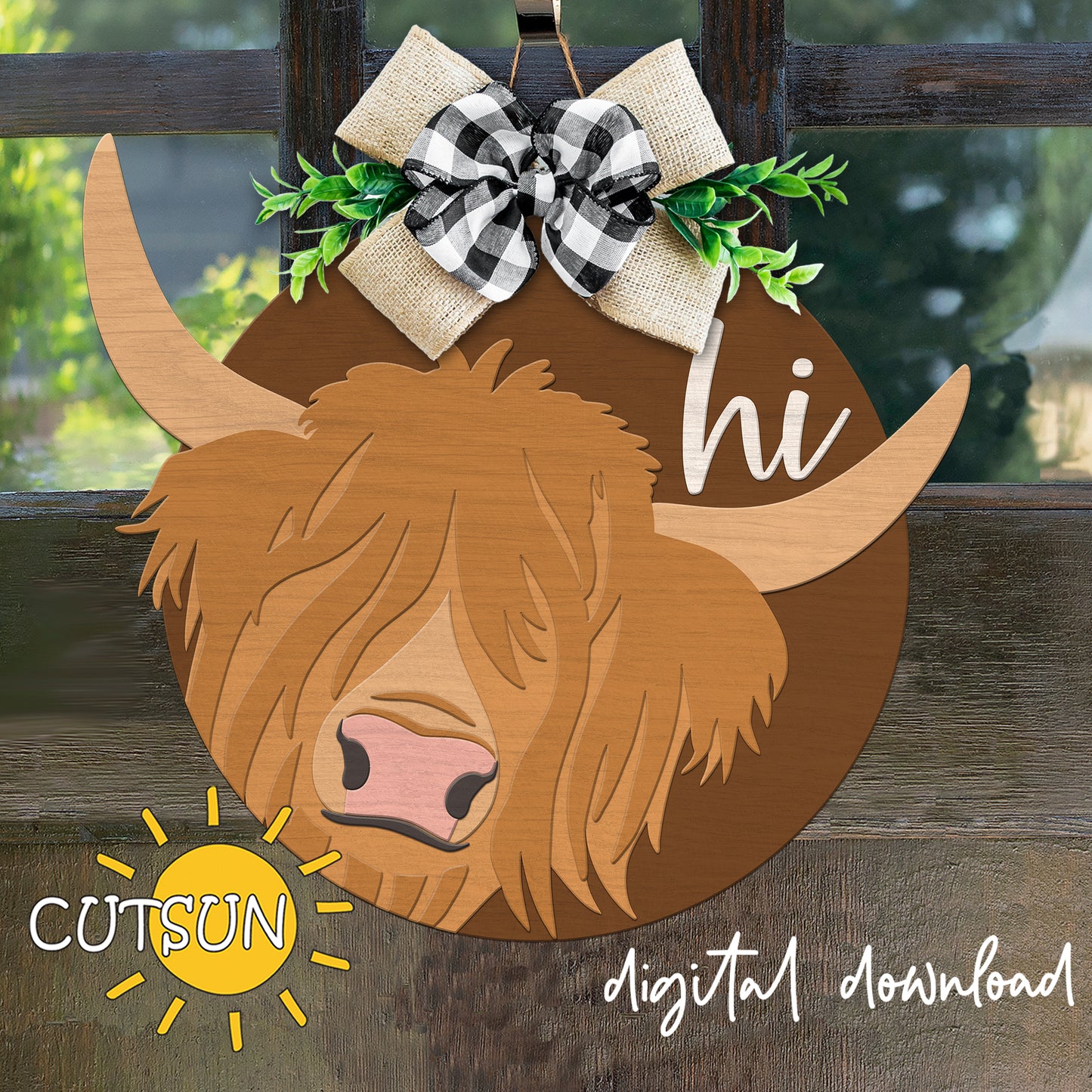 Decorative door hanger with a highland cow design and 'hi' text, featuring the brand 'CUTSUN'.